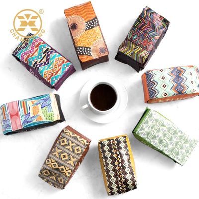 Qualité  CPP Resealable Coffee Packaging Bags With Valve Flat Bottom Stand Up Pouch usine